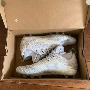 M 10.5 Under Armour Spotlight Clone 3.0 MC football cleats